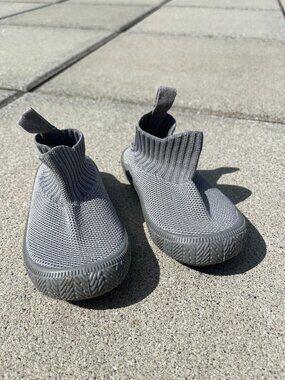 grey Jan & Jul knit high-top booties